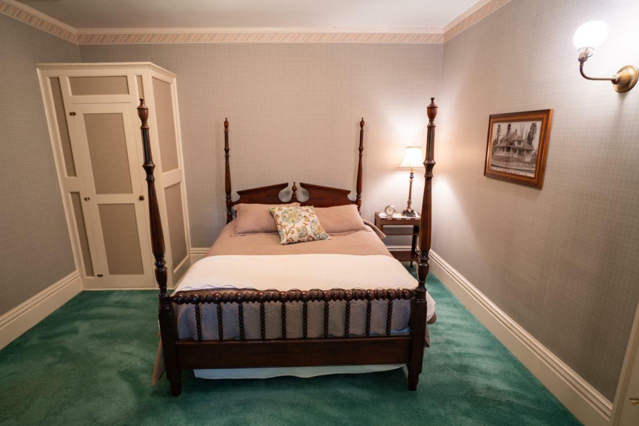 Mccloud Hotel 外观 照片